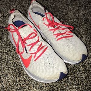 Nike Zoom Fly Flynit